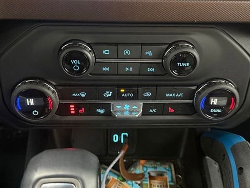 Used 2023 Ford Bronco Outer Banks w/ Sasquatch Package AWD/4WD image 25