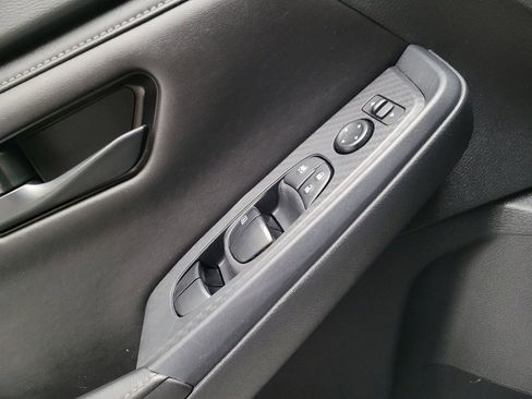 Used 2024 Nissan Sentra S FWD image 27
