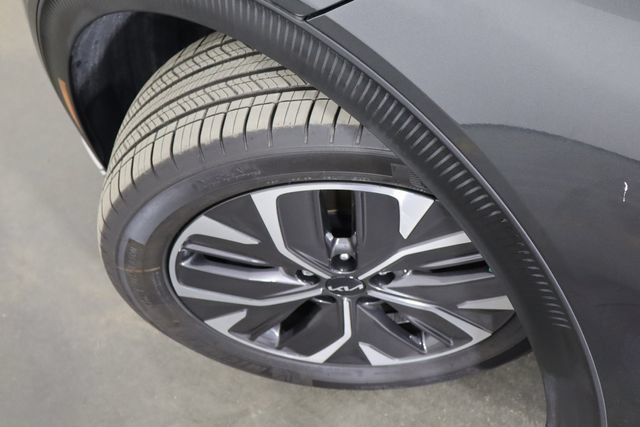 Used 2024 Kia EV6 Light RWD image 43
