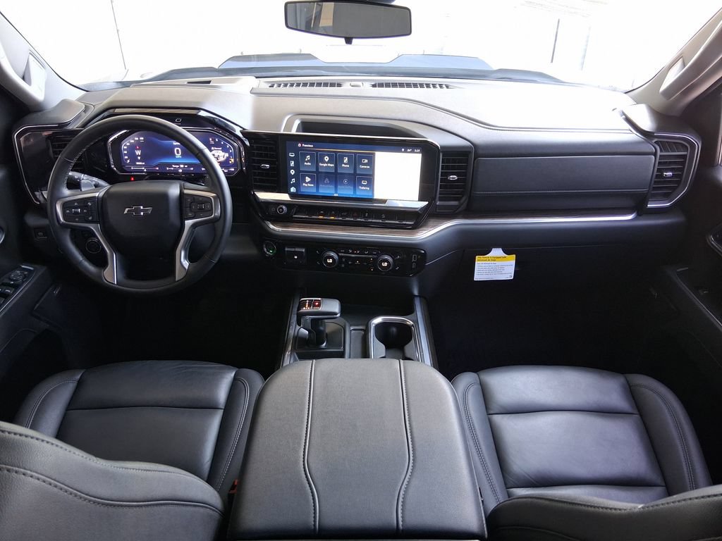 Used 2025 Chevrolet Silverado 1500 LT Trail Boss w/ Convenience Package II AWD/4WD image 10