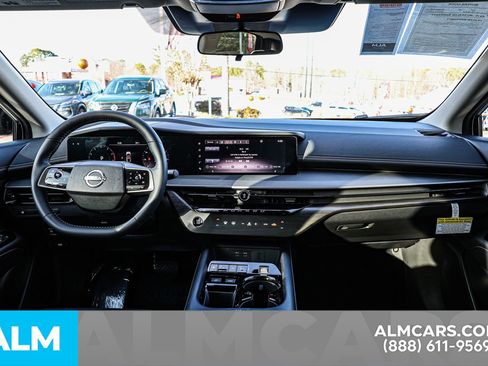 Certified 2025 Nissan Murano SV image 25