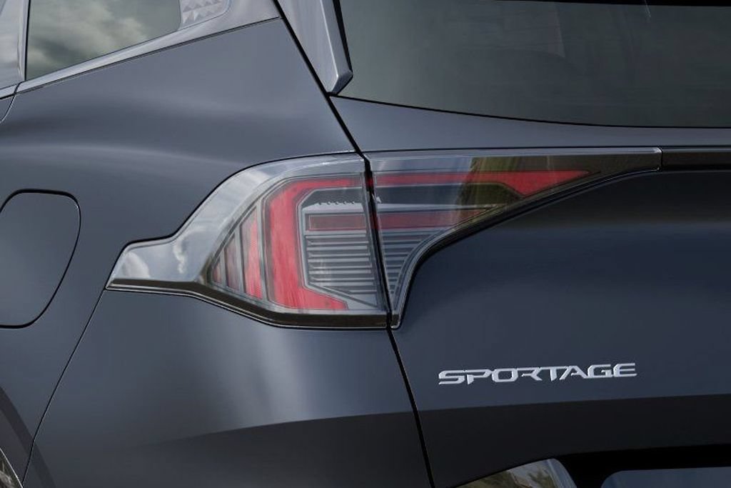 New 2026 Kia Sportage SX FWD image 13