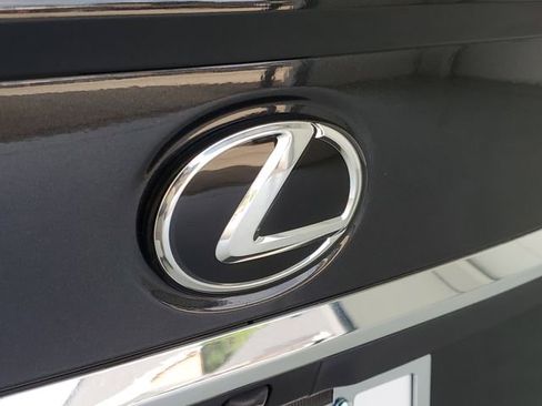 Used 2022 Lexus ES 250 w/ Premium Package image 8