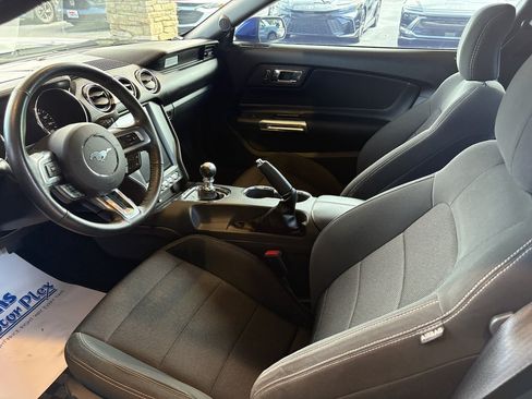 Used 2016 Ford Mustang Coupe w/ Equipment Group 051A RWD image 2