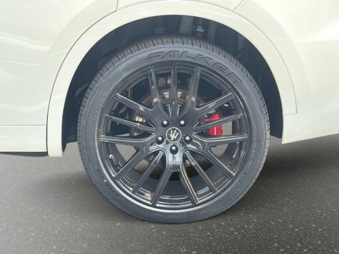 Used 2024 Maserati Levante Modena Ultima AWD/4WD image 14