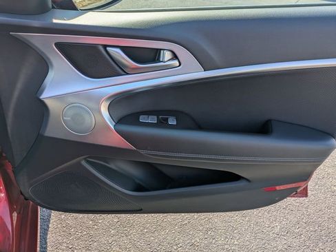 Used 2019 Genesis G70 3.3T Advanced image 39