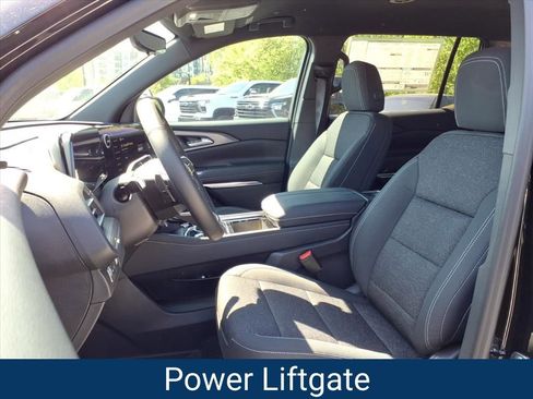 New 2026 Chevrolet Traverse LT w/ Driver Confidence Package FWD image 16