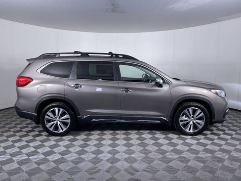 Used 2022 Subaru Ascent Touring image 10