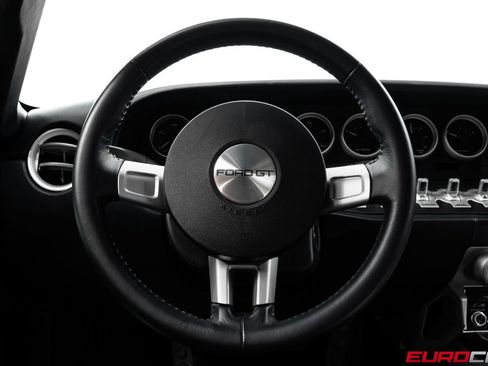 Used 2006 Ford GT RWD image 30