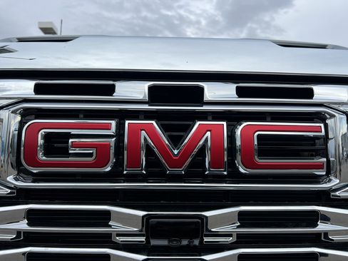 New 2026 GMC Sierra 3500 Denali w/ Denali Reserve Package AWD/4WD image 13
