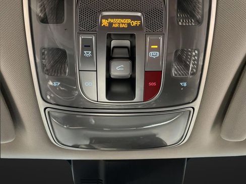 Used 2023 Genesis GV70 2.5T Advanced w/ Advanced Package image 28