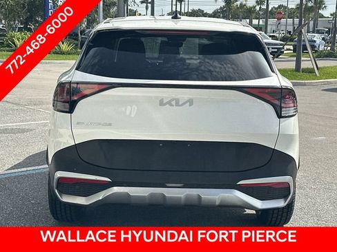 Used 2024 Kia Sportage LX FWD image 7