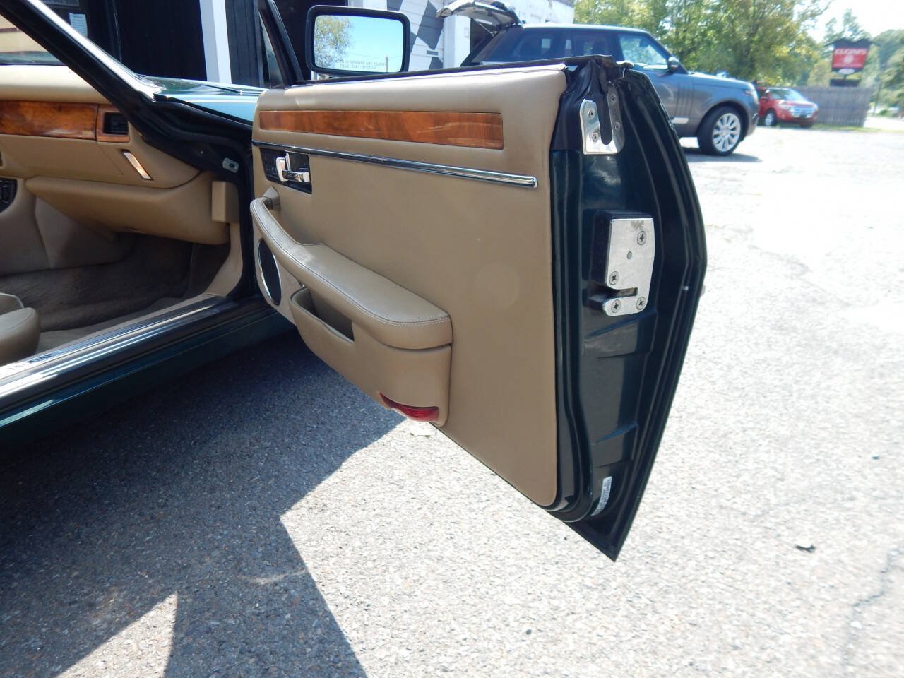 Used 1996 Jaguar XJS 4.0 Convertible RWD image 18