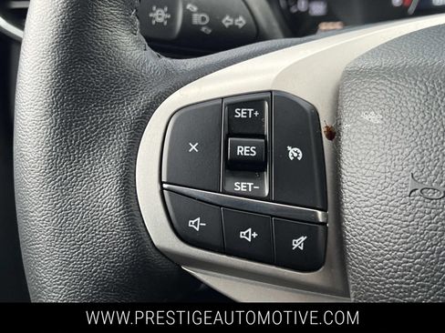 Used 2023 Ford Explorer XLT w/ Equipment Group 202A image 28