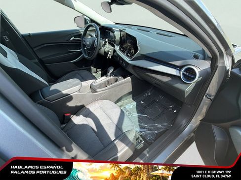 Used 2024 Chevrolet Trax LS w/ LS Convenience Package FWD image 27