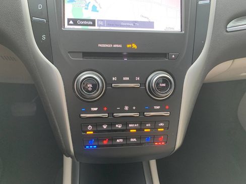 Used 2018 Lincoln MKC Reserve w/ Lincoln MKC Climate Package FWD image 25