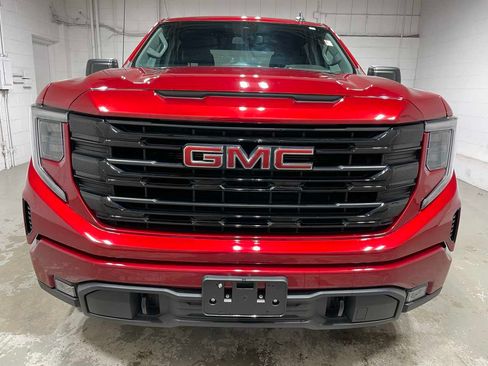Used 2024 GMC Sierra 1500 Elevation AWD/4WD image 2