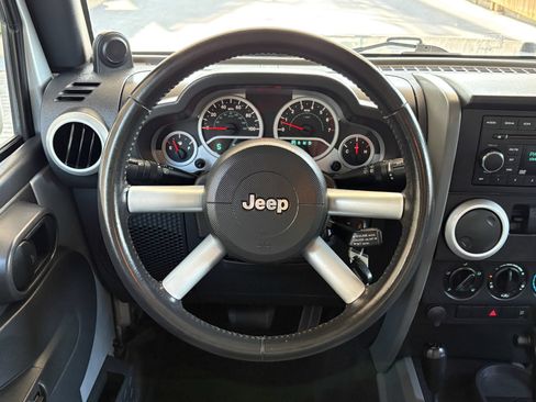 Used 2008 Jeep Wrangler Sahara w/ PWR Convenience Group AWD/4WD image 13