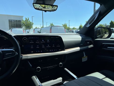 New 2026 Chevrolet Tahoe High Country AWD/4WD image 25