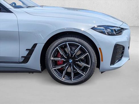 New 2026 BMW i4 eDrive40 w/ M Sport Package RWD image 10