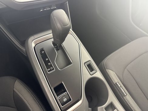 Used 2025 Subaru Crosstrek 2.0i Premium image 16