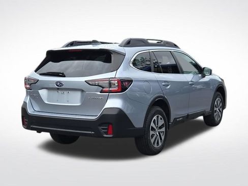 Used 2022 Subaru Outback Premium AWD/4WD image 8