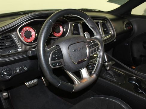 Used 2023 Dodge Challenger SRT Hellcat w/ Driver Convenience Group image 4