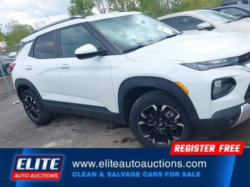 Used 2023 Chevrolet TrailBlazer LT AWD/4WD image 25