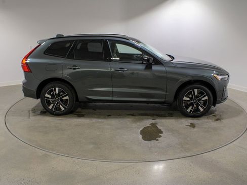 New 2026 Volvo XC60 B5 Plus w/ Climate Package image 7