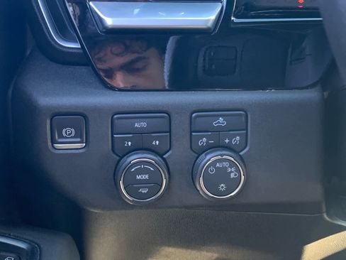 Certified 2022 Chevrolet Silverado 1500 LT image 21