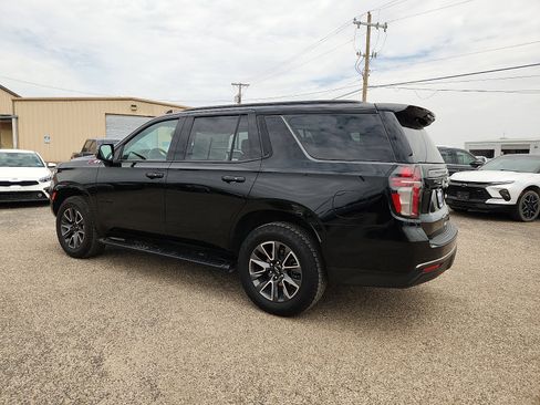 Used 2022 Chevrolet Tahoe Z71 w/ Luxury Package AWD/4WD image 4