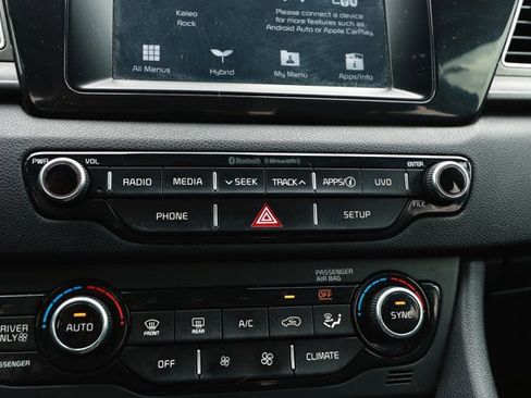 Used 2019 Kia Niro LX FWD image 18