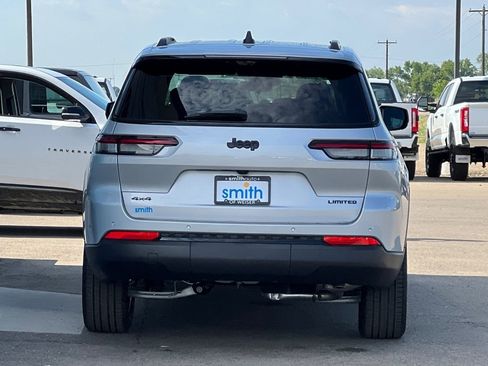 New 2025 Jeep Grand Cherokee L Limited w/ Luxury Tech Group II image 8