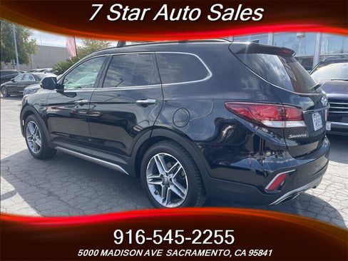 Used 2017 Hyundai Santa Fe Limited image 4