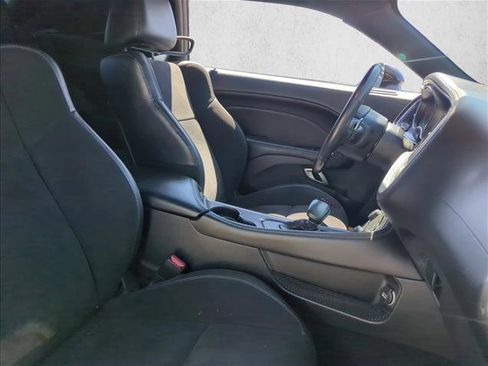 Certified 2020 Dodge Challenger R/T w/ Plus Package image 27