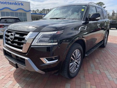 Used 2023 Nissan Armada SL w/ Captain's Chairs Package AWD/4WD image 1