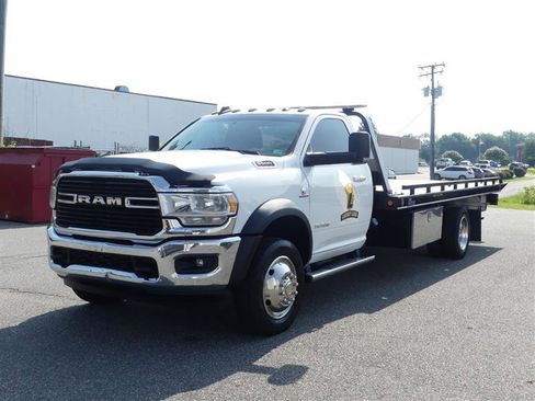 Used 2019 RAM 5500 SLT w/ Quick Order Package 2YG SLT image 3