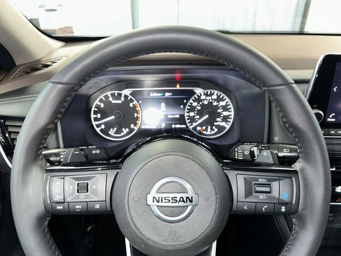 Used 2021 Nissan Rogue SL image 10