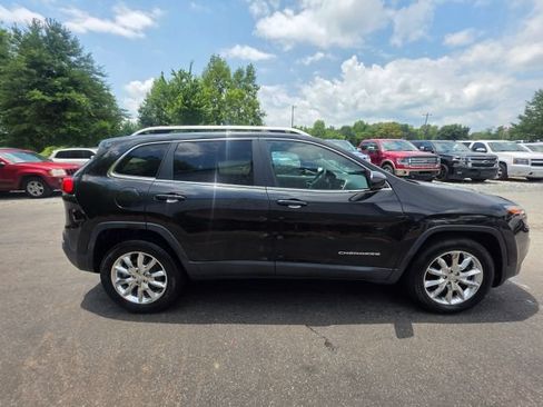 Used 2015 Jeep Cherokee Limited AWD/4WD image 4