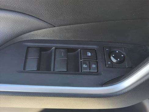 Used 2024 Toyota RAV4 LE FWD image 8