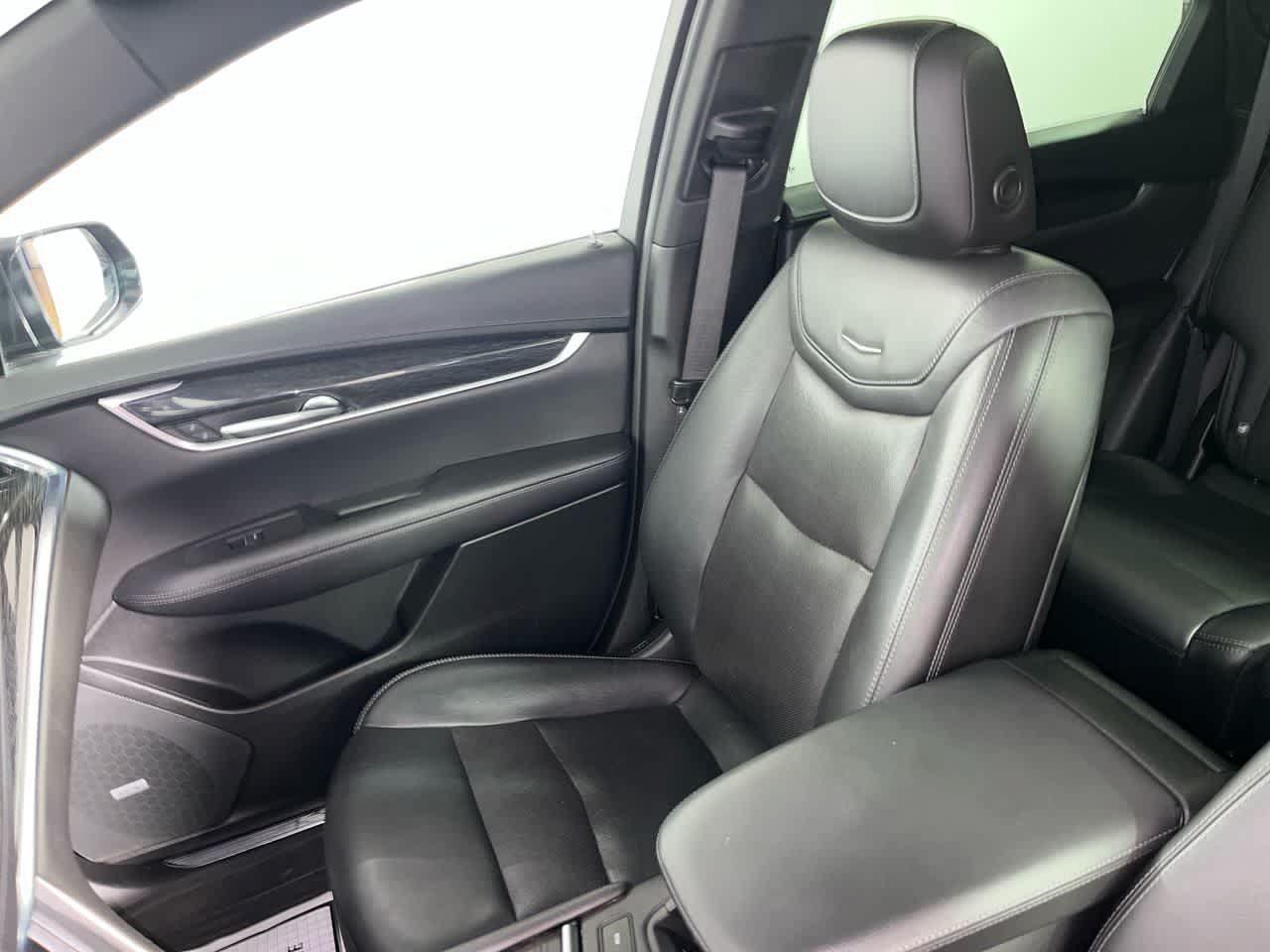 Used 2020 Cadillac XT5 Premium Luxury FWD image 27