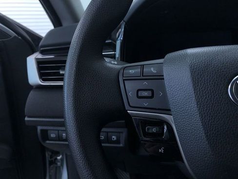 Used 2025 Toyota Camry LE image 18