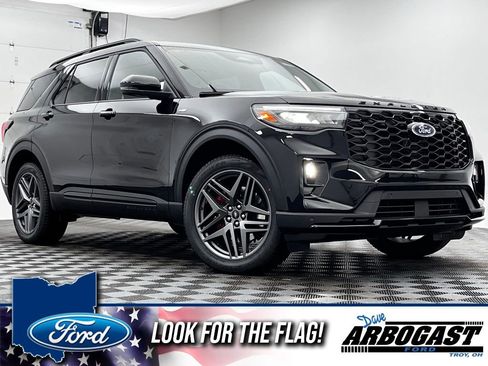 New 2026 Ford Explorer ST-Line w/ ST-Line Street Pack AWD/4WD image 1