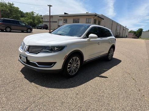 Used 2016 Lincoln MKX Reserve w/ Equipment Group 102A AWD/4WD image 5