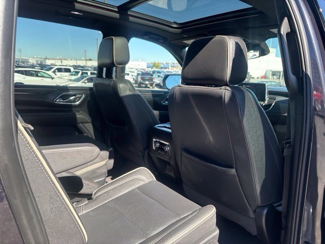 Used 2023 GMC Yukon XL SLT w/ SLT Premium Package AWD/4WD image 32