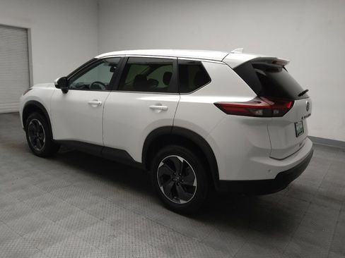 Used 2025 Nissan Rogue SV FWD image 3