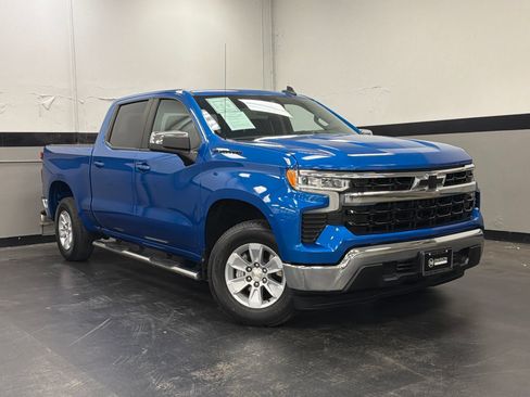 Used 2024 Chevrolet Silverado 1500 LT w/ LPO, Dark Essentials Package RWD image 2