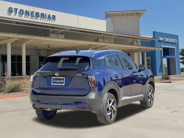 Used 2026 Nissan Kicks SV w/ SV Premium Package FWD image 5