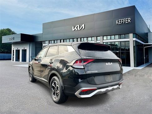 Certified 2024 Kia Sportage LX image 6