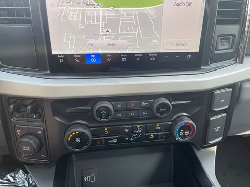 New 2027 Ford F350 XLT w/ XLT Premium Package AWD/4WD image 19